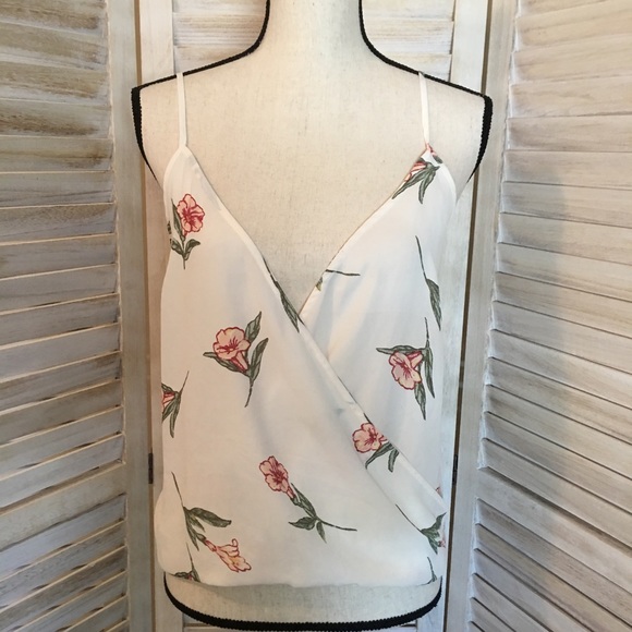 Forever 21 Tops - [Forever 21] Floral Wrap Sleeveless Top